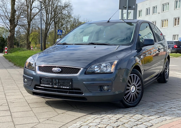 Ford Focus cena 10999 przebieg: 244000, rok produkcji 2005 z Golina małe 232